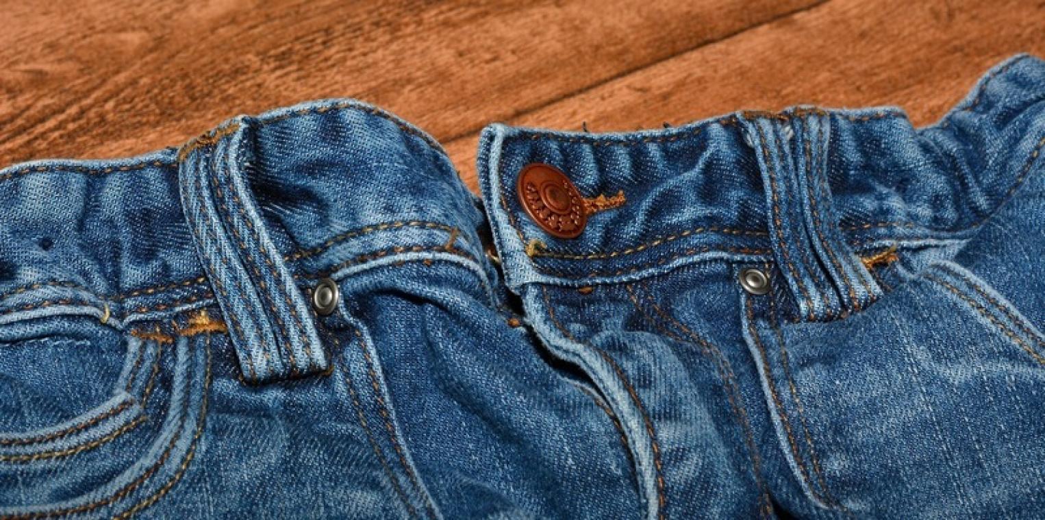 Man loopt naakt rond omdat "zijn broek is weggelopen"