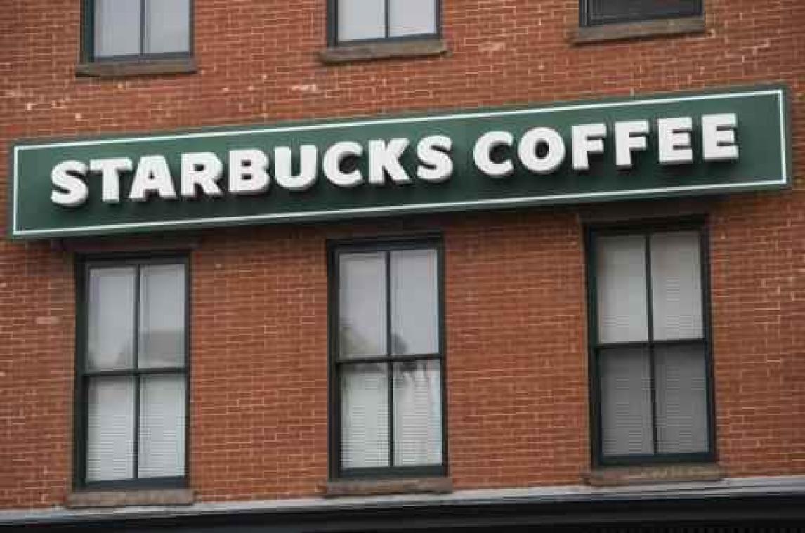 Starbucks reikt vluchtelingen de hand