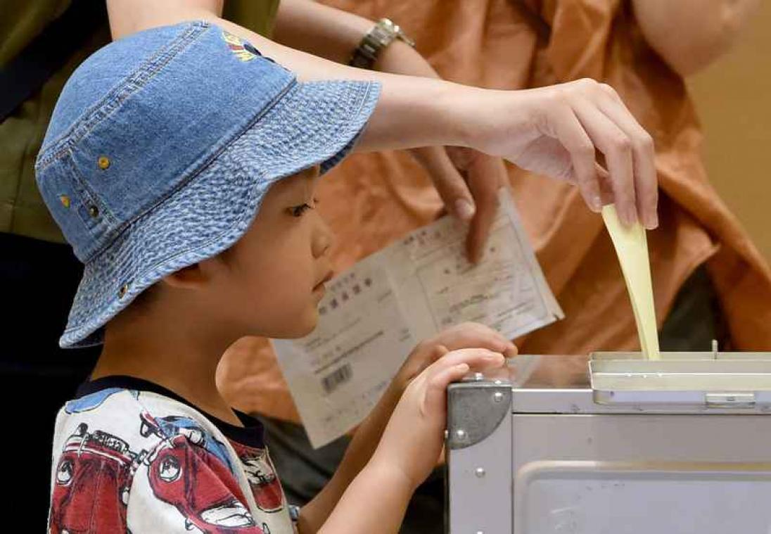 Japans publiek verkiest twee politici met dezelfde naam