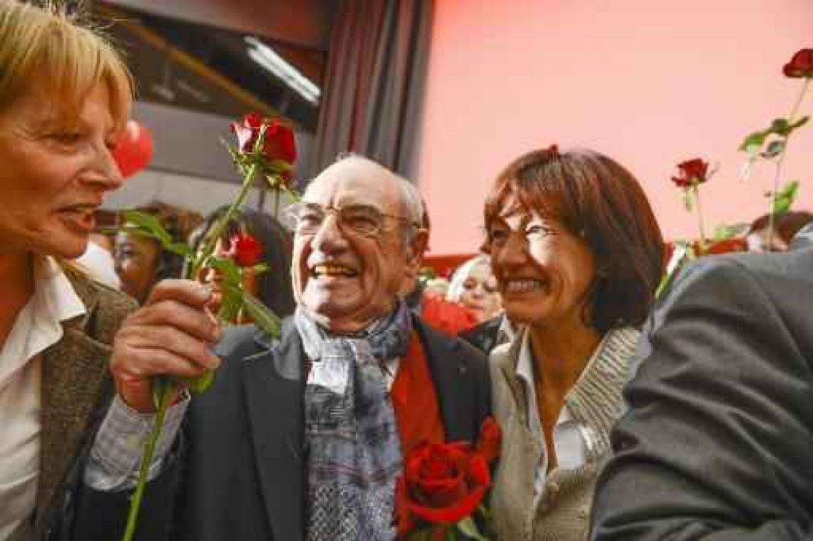 Vader Laurette Onkelinx overleden