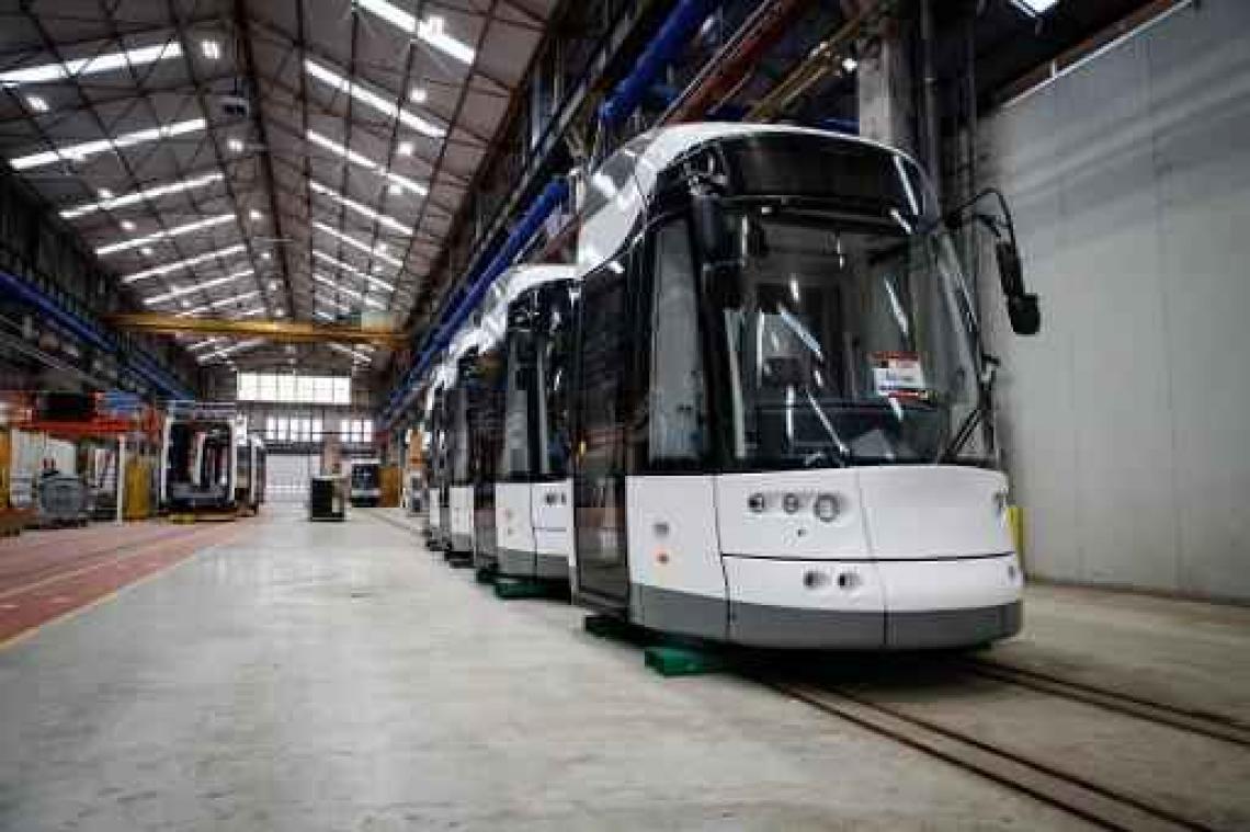 Werknemers Bombardier krijgen steun van Brugse politici