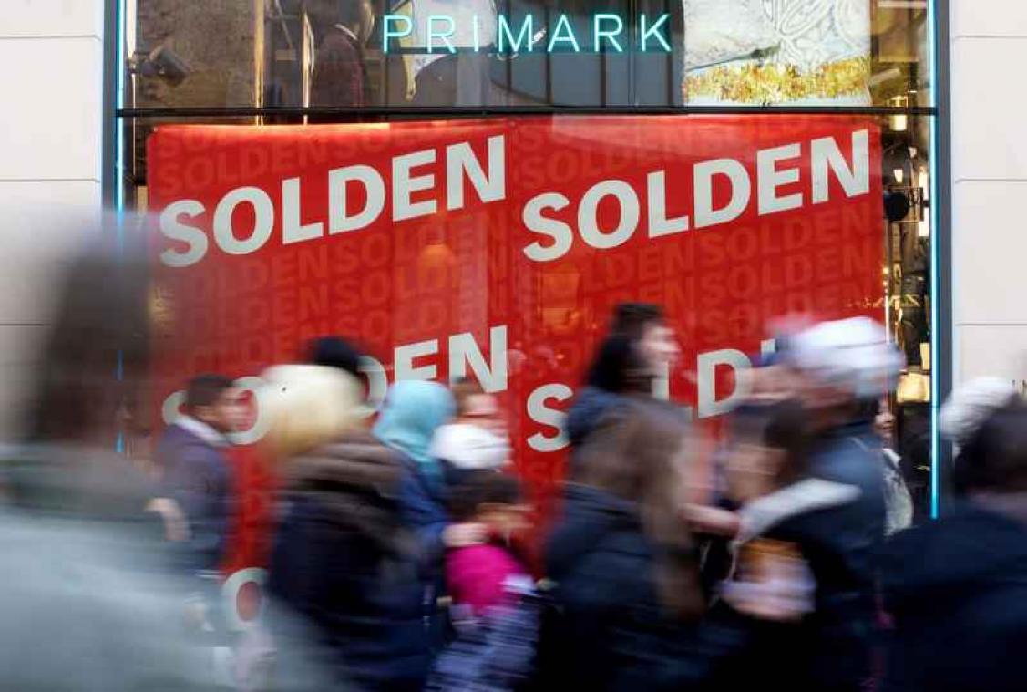 Belgen houden vast aan solden