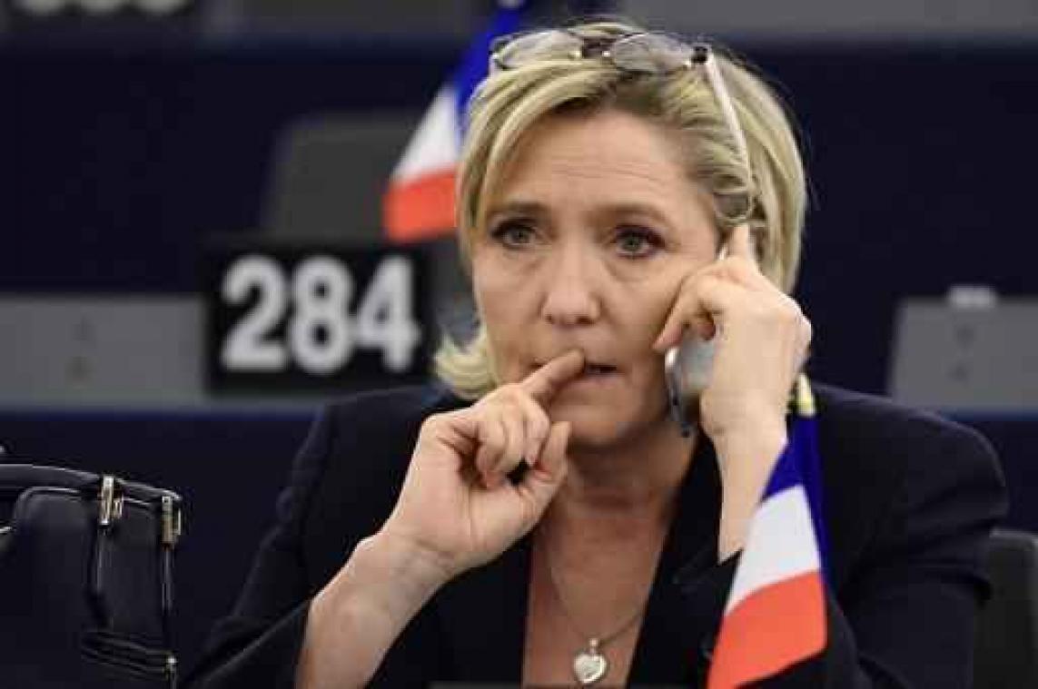 Europees Parlement houdt deel loon Marine Le Pen in