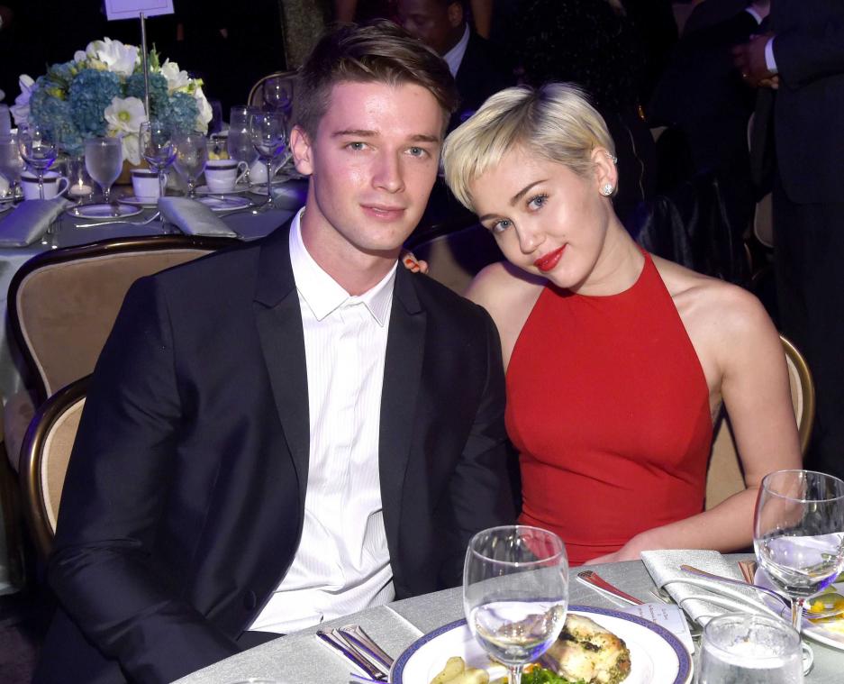 Patrick Schwarzenegger met de dood bedreigd door Cyrus-fans