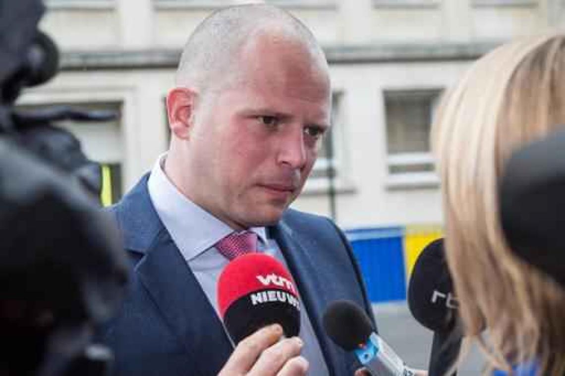 "Gevaarlijke" illegale Algerijn mag niet worden uitgewezen