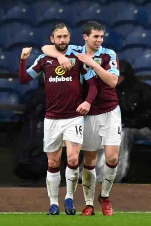 Burnley is Steven Defour poosje kwijt