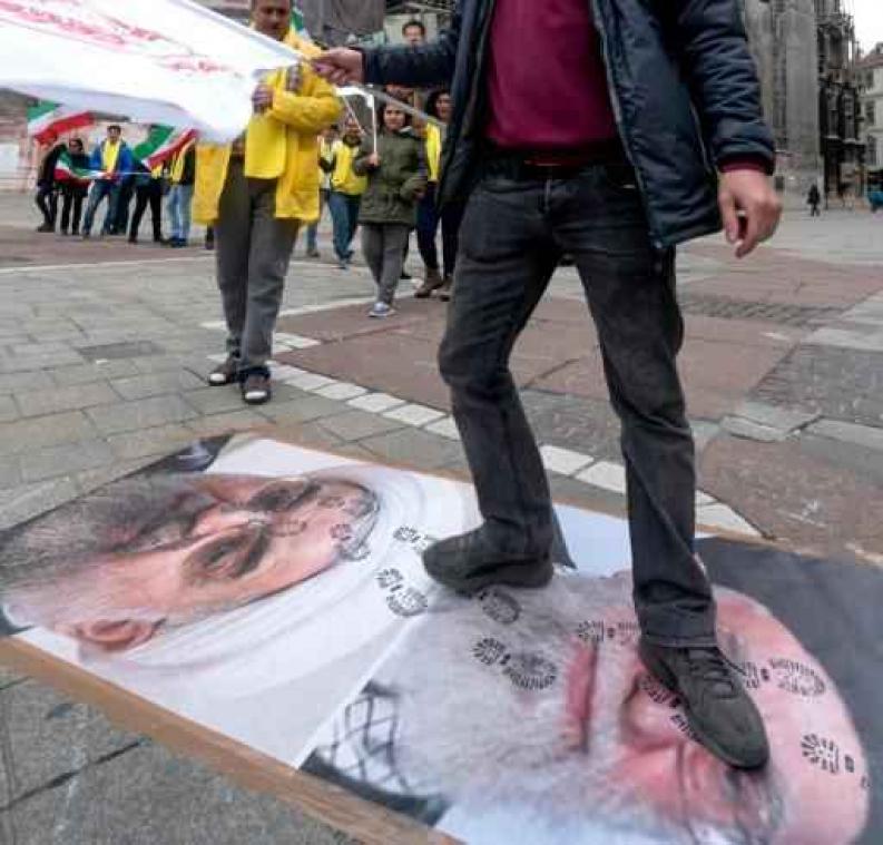 Meer dan 35.000 handtekeningen voor petitie tegen terdoodveroordeling Iraanse arts