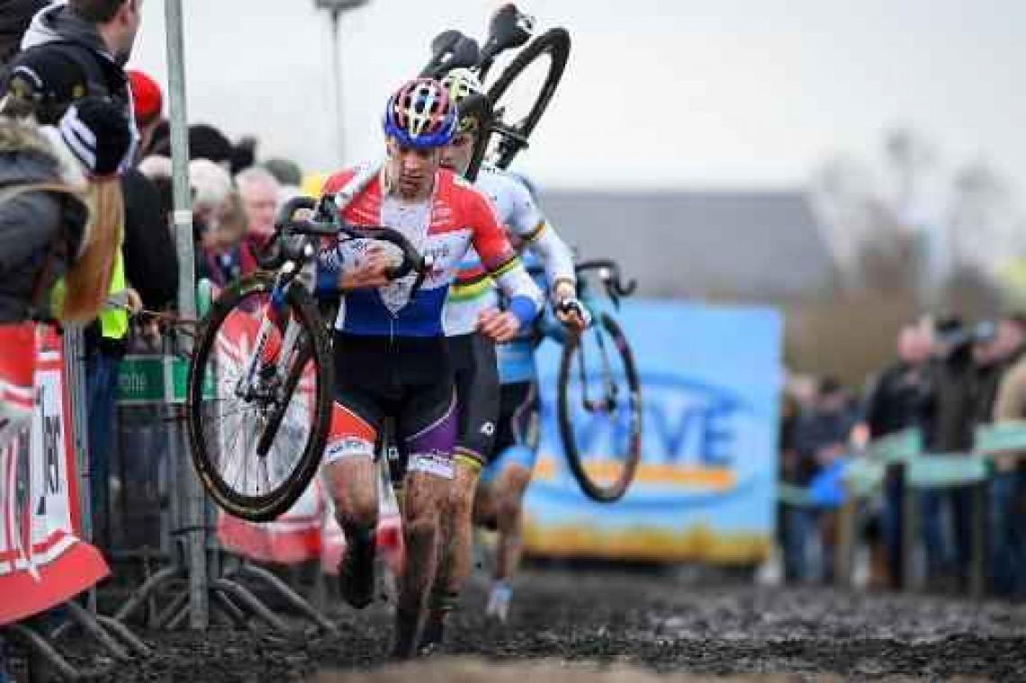 Superprestige Hoogstraten - Mathieu van der Poel sluit weekend af met twee op twee