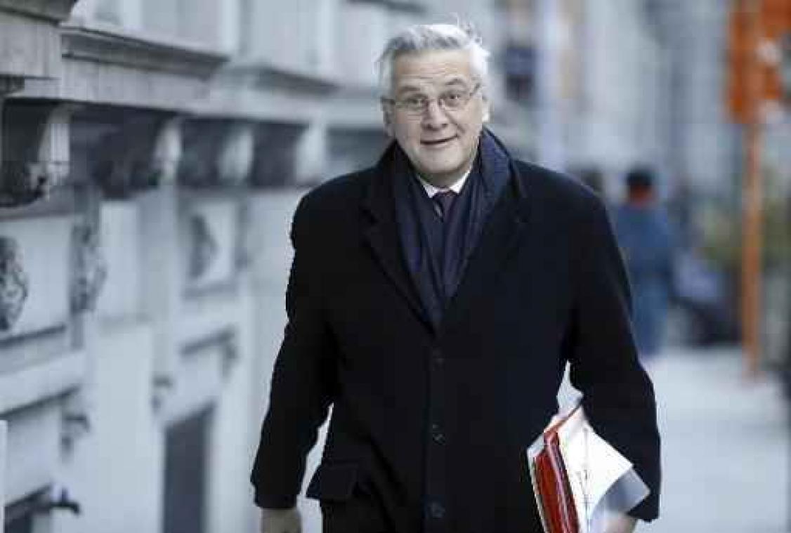 Peeters wil blijven optreden tegen overtredingen wetgeving consumentenkrediet