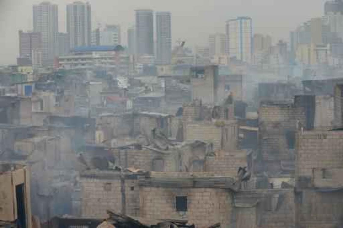 Grote brand in Manilla maakt 15.000 mensen dakloos