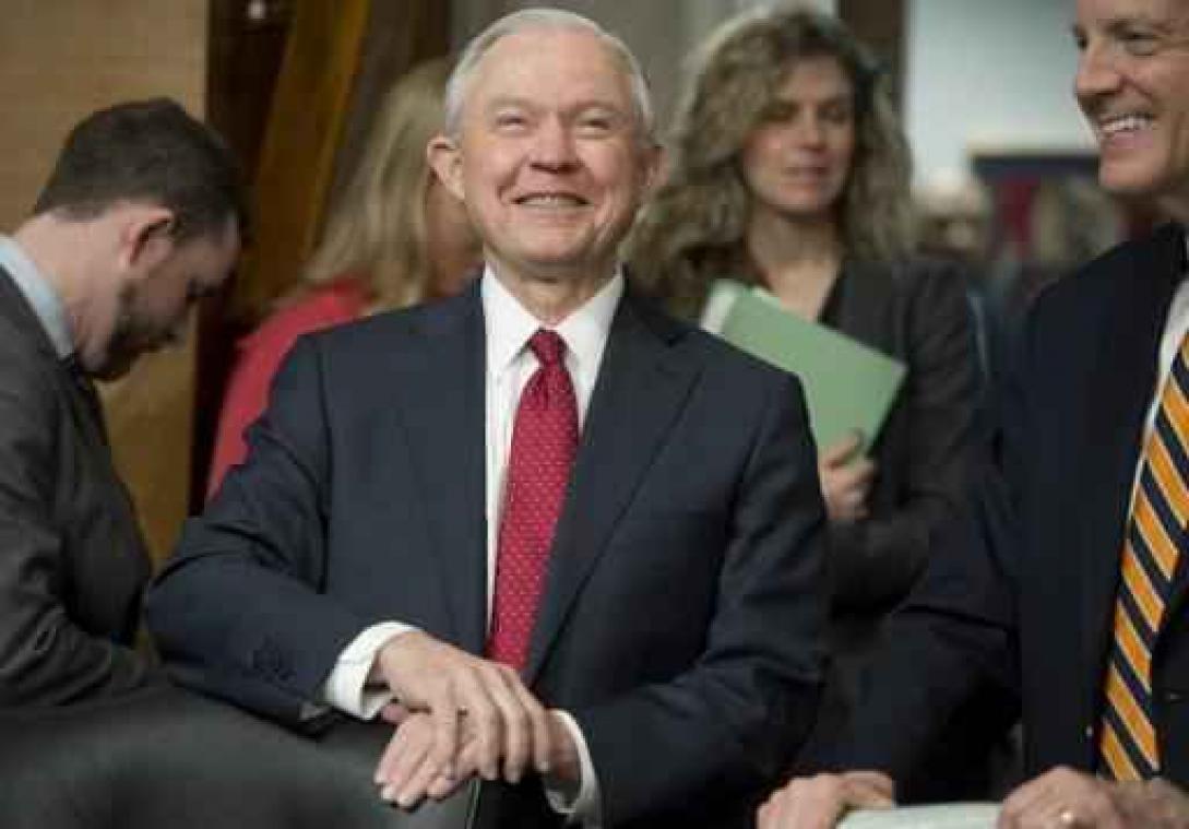 Senaat bevestigt Jeff Sessions als minister van Justitie