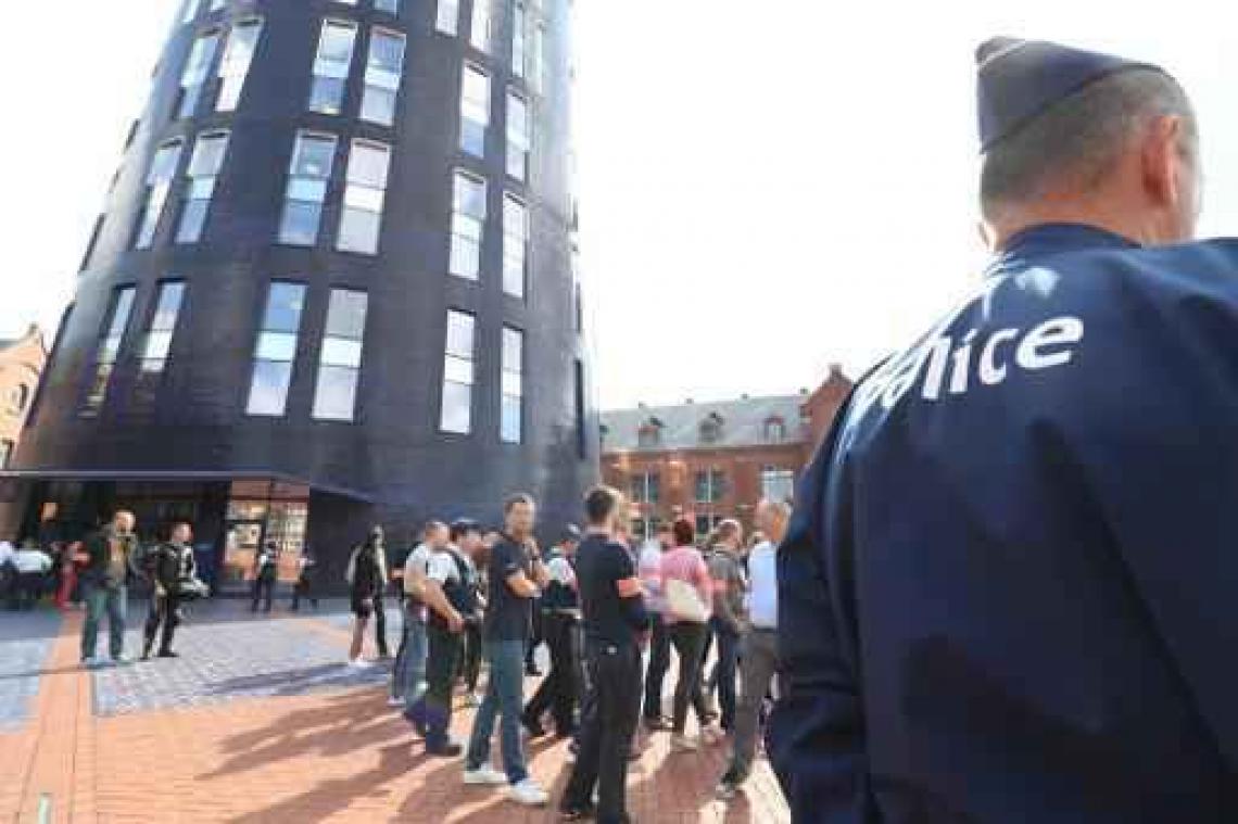 Nieuwe verdachte aangehouden aanval agentes Charleroi