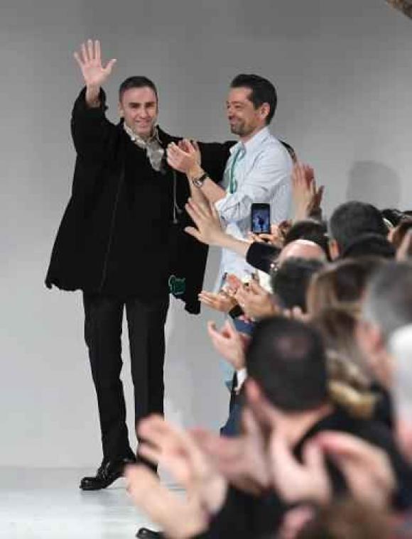 Raf Simons eert diversiteit op eerste modeshow voor Calvin Klein