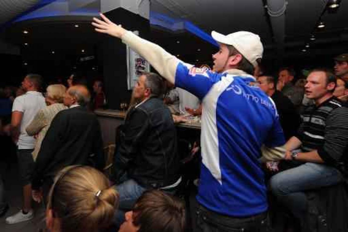 Pro League wil laten betalen om voetbalmatch op café uit te zenden