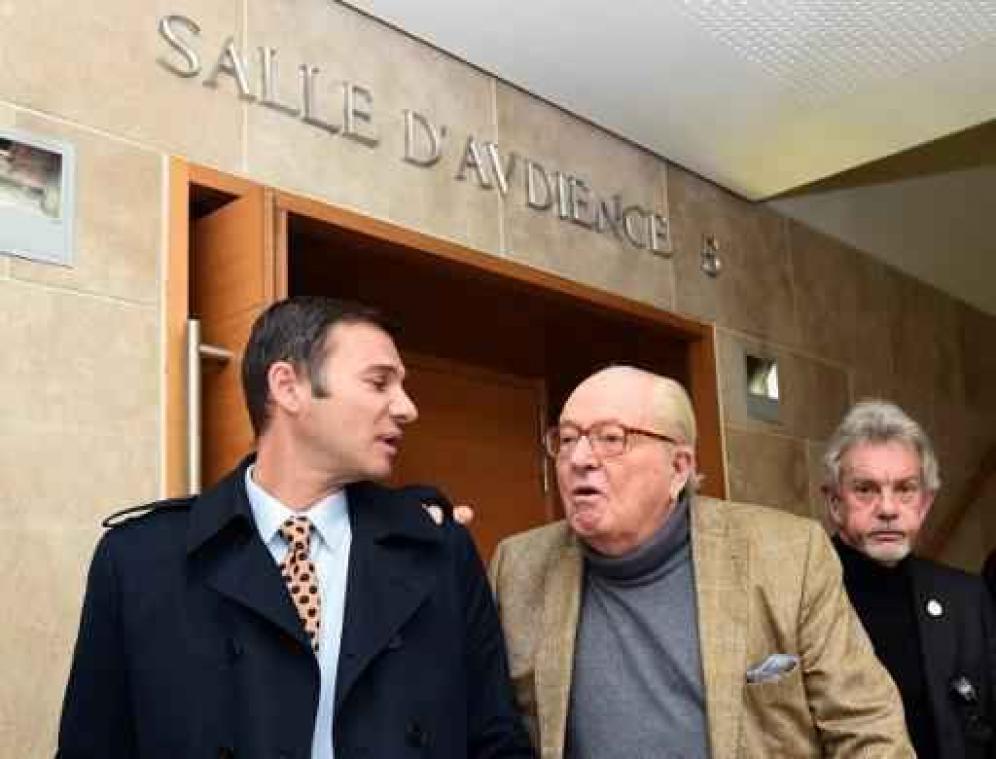 Jean-Marie Le Pen in beschuldiging gesteld vanwege "oven"-uitspraak