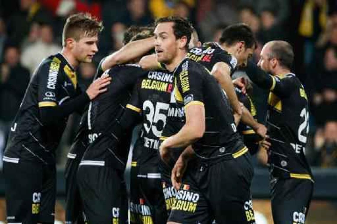 Jupiler Pro League - Lokeren klopt Club Brugge dankzij goal van De Sutter
