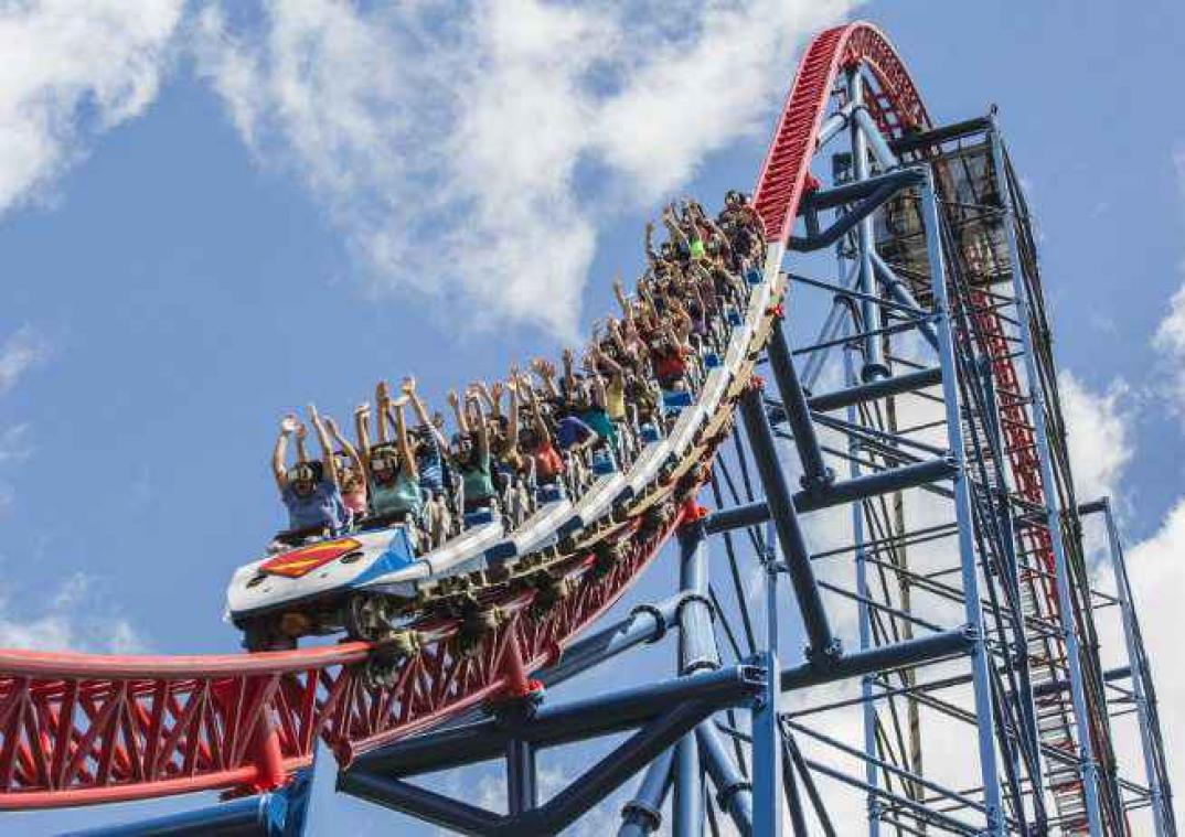 Six Flags en Samsung slaan de handen in elkaar voor nieuwe rollercoaster