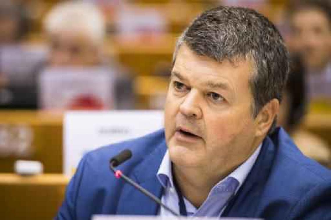 Somers viert "World Mayor Prize" met Mechelaars op de Grote Markt