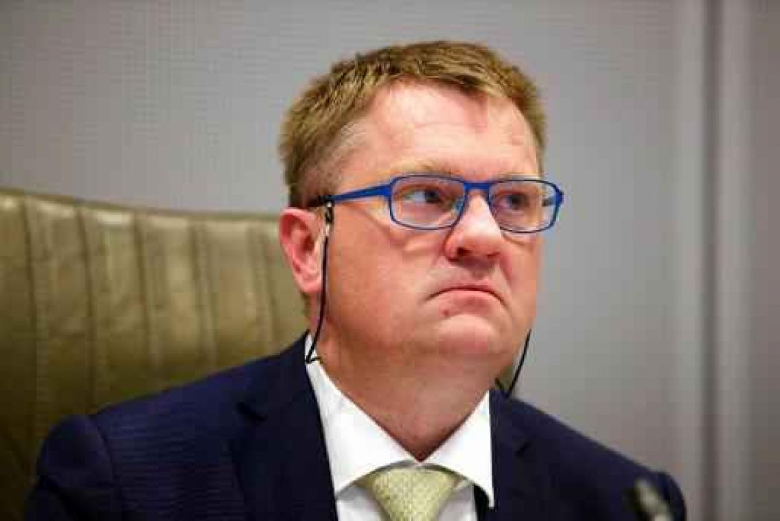 Publipart - Gewezen N-VA-parlementslid Hofkens niet mals voor Bracke