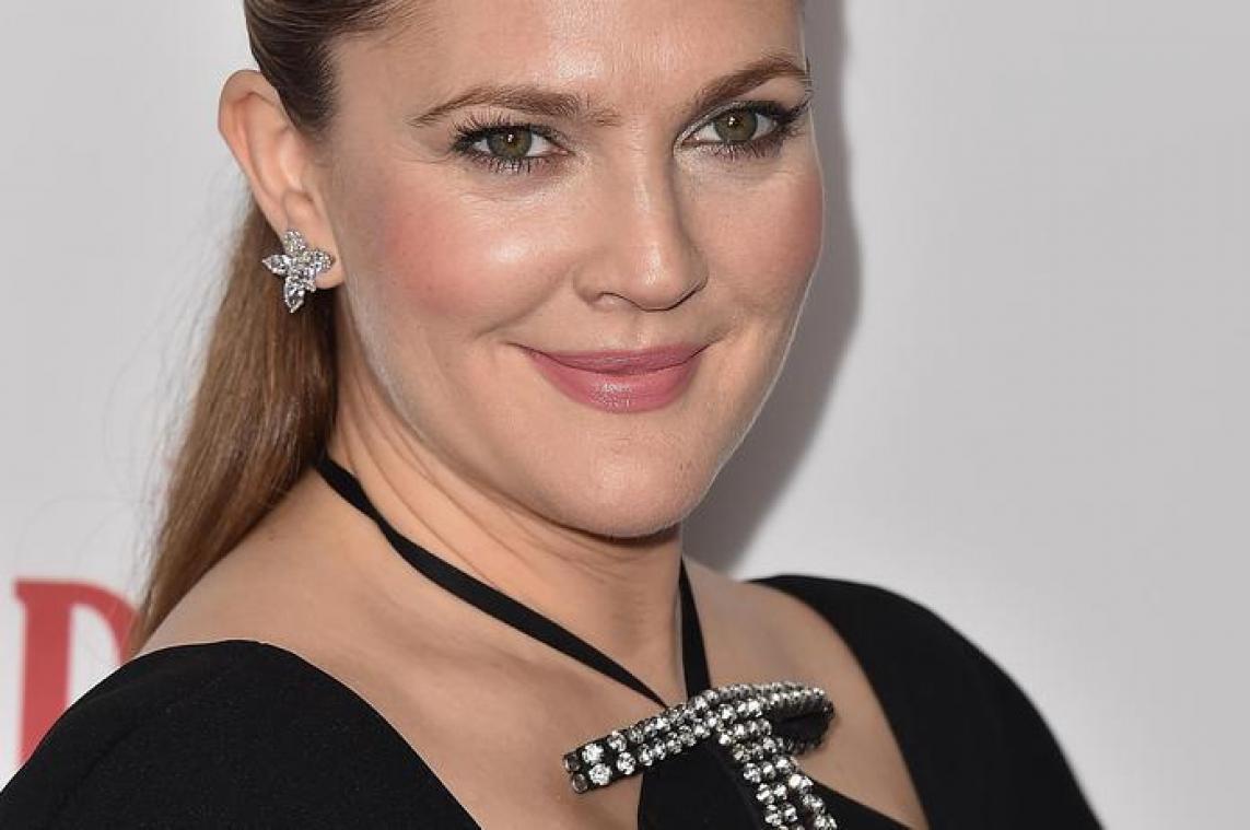 Drew Barrymore raakt ernstig gewond op set