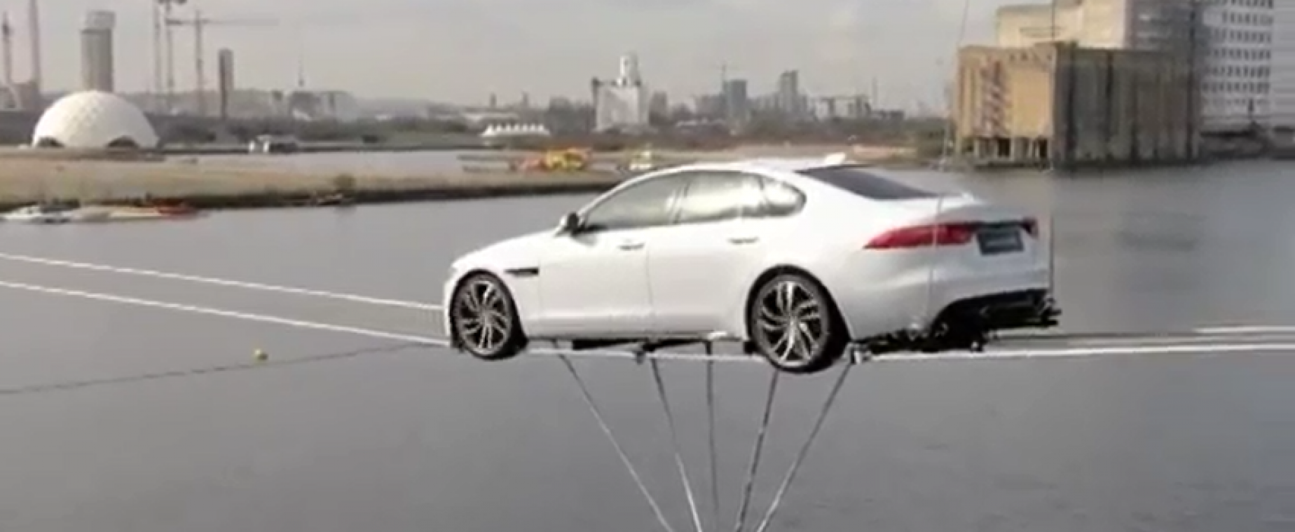 Dit is de gekste manier om een nieuwe auto te introduceren