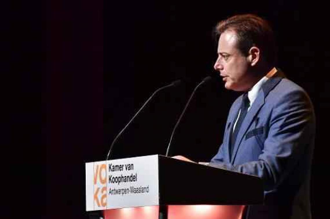 De Wever: "Bracke heeft onmiddellijk ontslag genomen toen perceptie tegen hem werd gecreëerd"