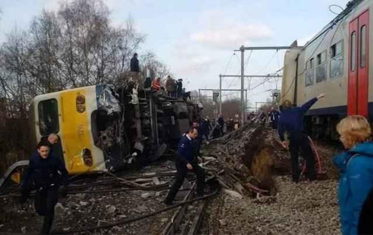 Trein ontspoord in Leuven: één dode en verschillende gewonden