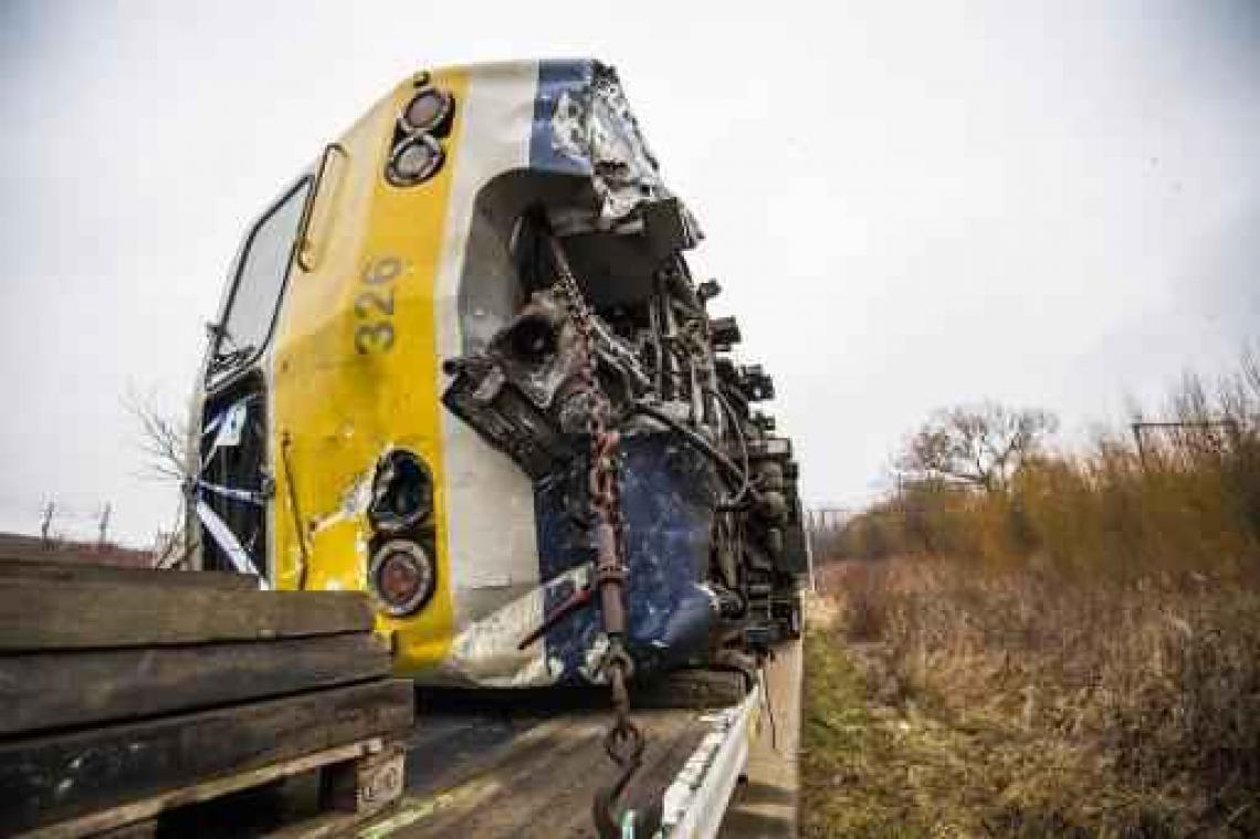 Bergingsoperatie rijtuigen zo goed als voltooid