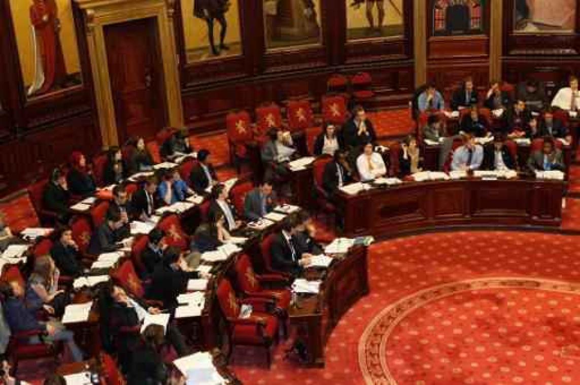 Negende editie Jeugdparlement buigt zich over hervorming scheiding kerk en staat