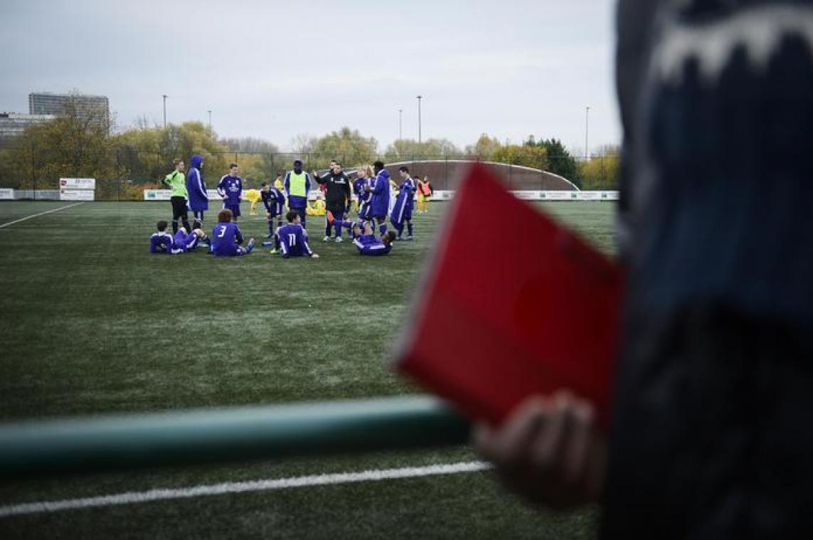 Clubs kunnen voortaan talenten vastleggen voor hun zestiende