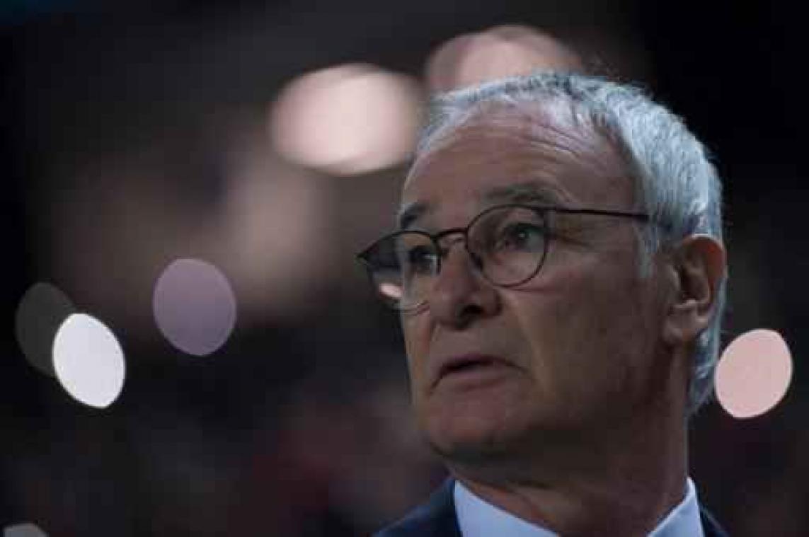 Premier League - Leicester City zet coach Claudio Ranieri op straat