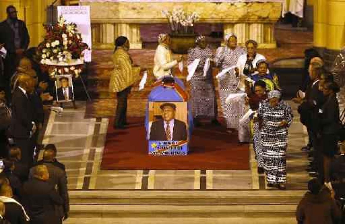 Gouverneur van Kinshasa kiest kerkhof van Gombe voor begraving Tshisekedi