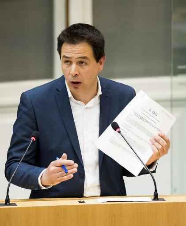Groen: "Dit ruikt naar vestzak/broekzak operatie"