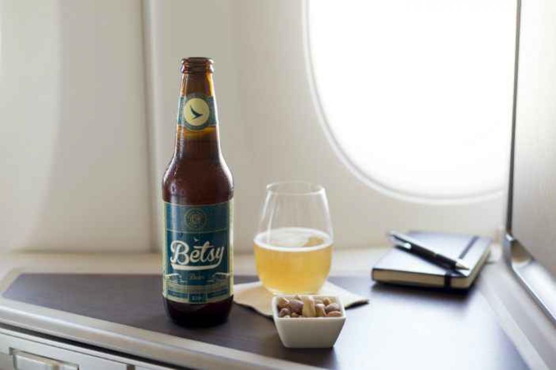 Brouwers maken bier voor in het vliegtuig