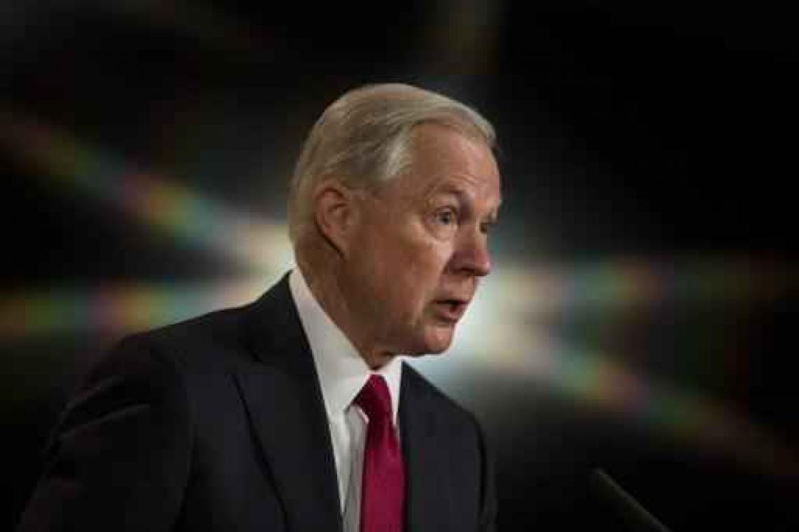 Justitieminister Sessions steeds meer onder druk na contacten met Russische ambassadeur