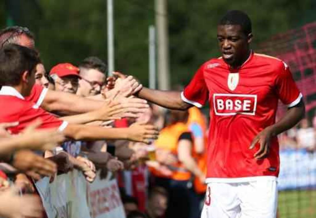 Belgen in het buitenland - Mujangi Bia leidt Sion met twee goals naar halve finales Zwitserse beker