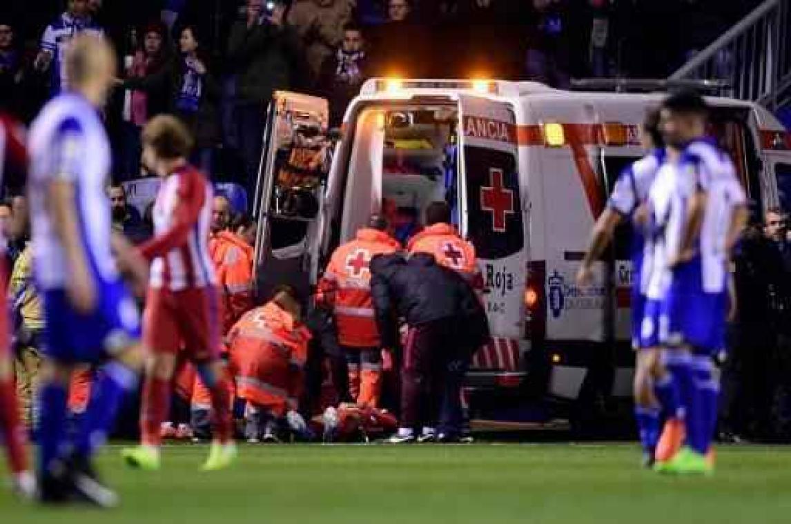 Primera Division - Fernando Torres moet nacht in het ziekenhuis doorbrengen