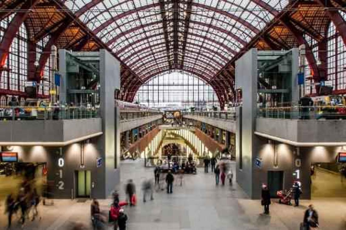 "Dreigingsvideo" Antwerpen-Centraal - Extra politietoezicht in afwachting van dreigingsanalyse