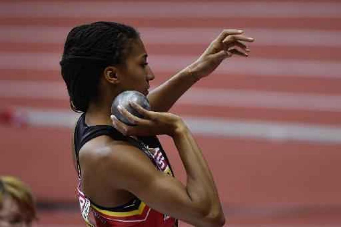 EK atletiek indoor - Thiam blijft aan de leiding na winst in het kogelstoten