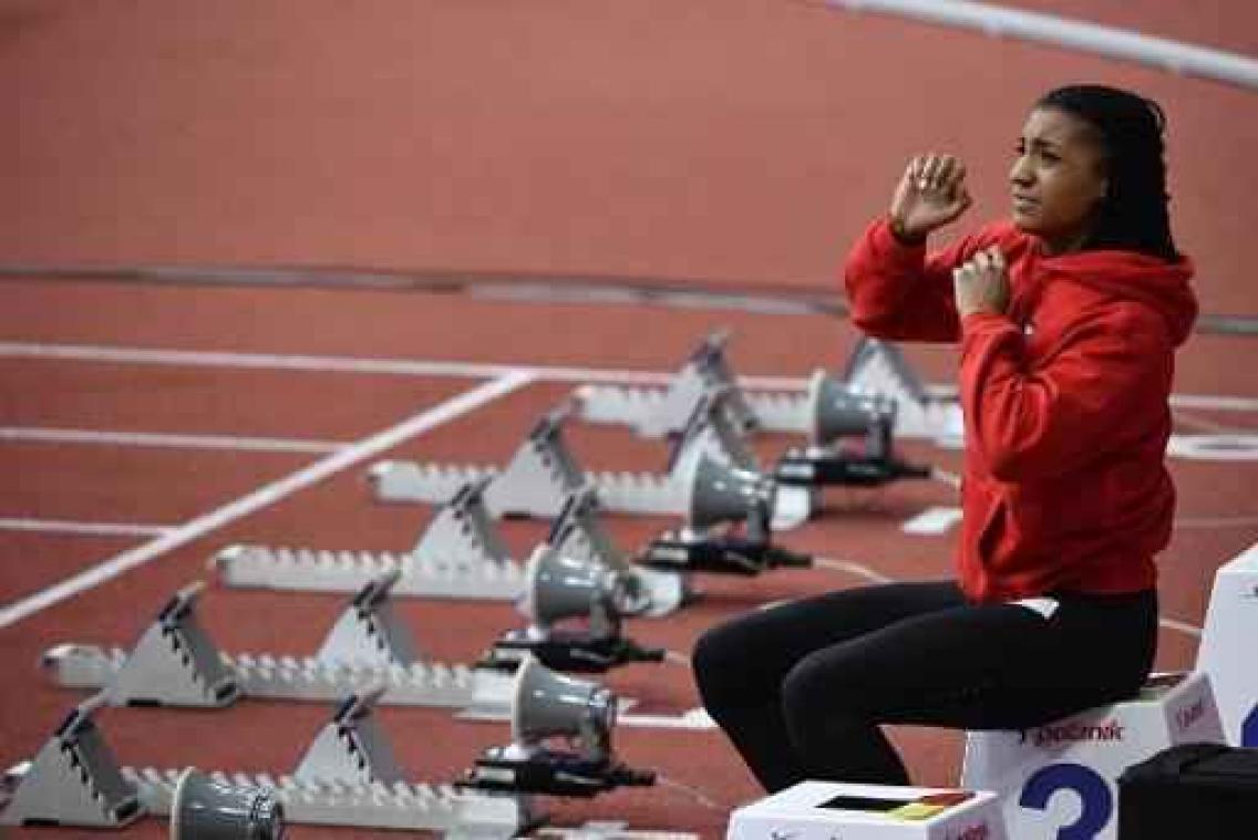 EK atletiek indoor - Nafissatou Thiam grijpt het goud, maar laat Hellebaut het Belgische record