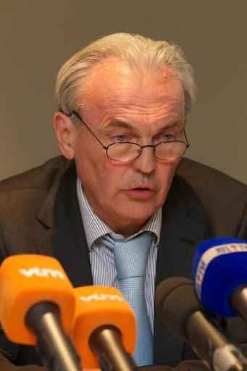 Kasteelmoord - "Dokter gaf twee keer geld voor kasteelmoord" (Serry)