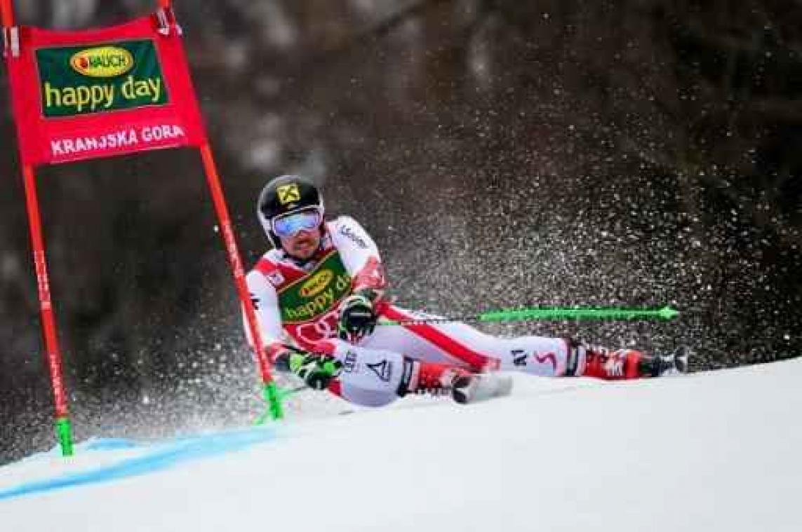 Marcel Hirscher pakt record met zesde Kristallen Globe op rij
