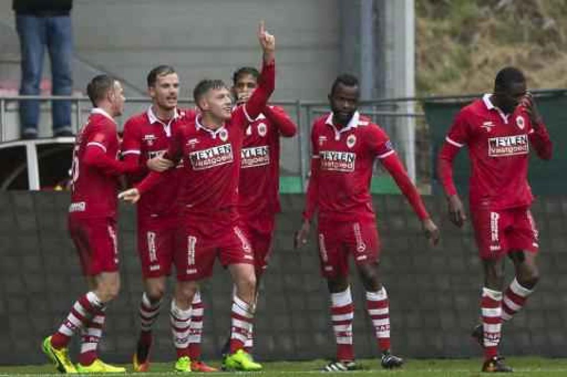 Antwerp zet met 3-1 zege tegen Roeselare belangrijke stap richting eerste klasse