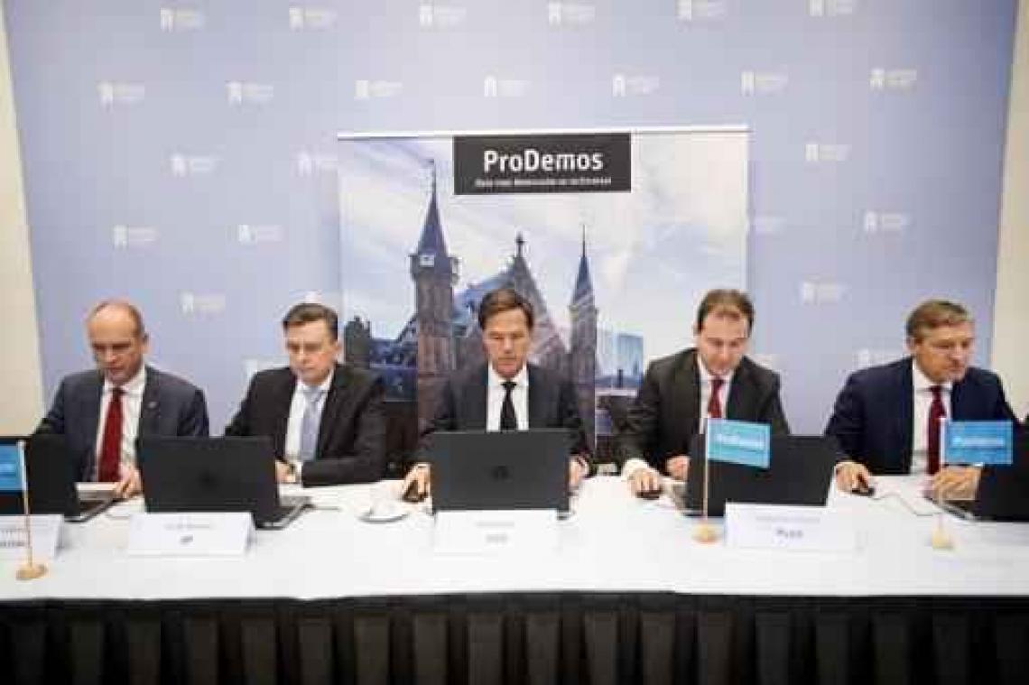 Nederlandse verkiezingen - CDA-leider probeert kiezers van de afwezige Wilders voor zich te winnen tijdens debat