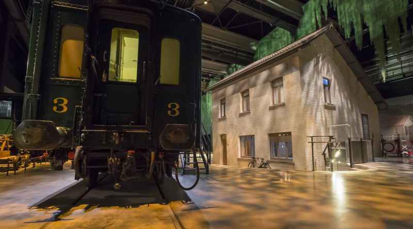 Een huisje langs het spoor
