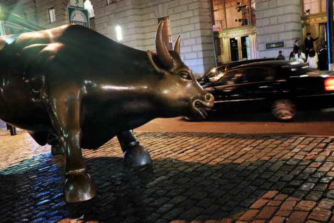 Bekende stier Wall op Street krijgt gezelschap