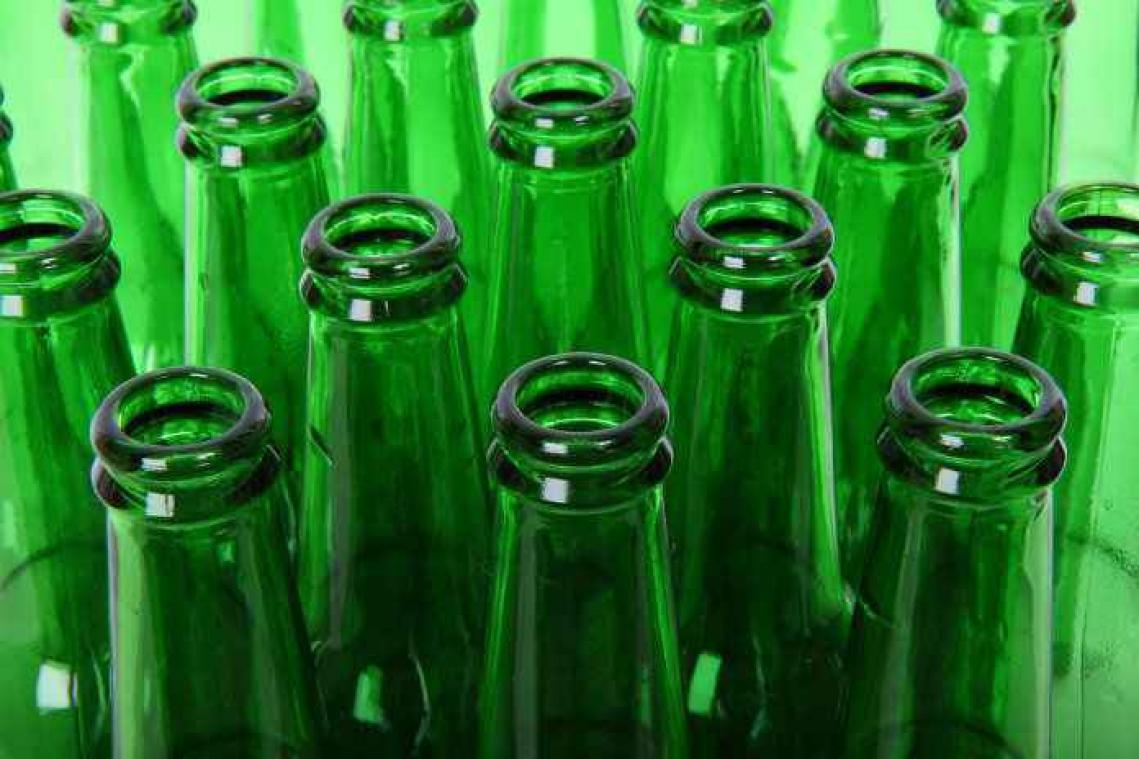 Dit is de reden waarom bierflesjes bruin of groen zijn
