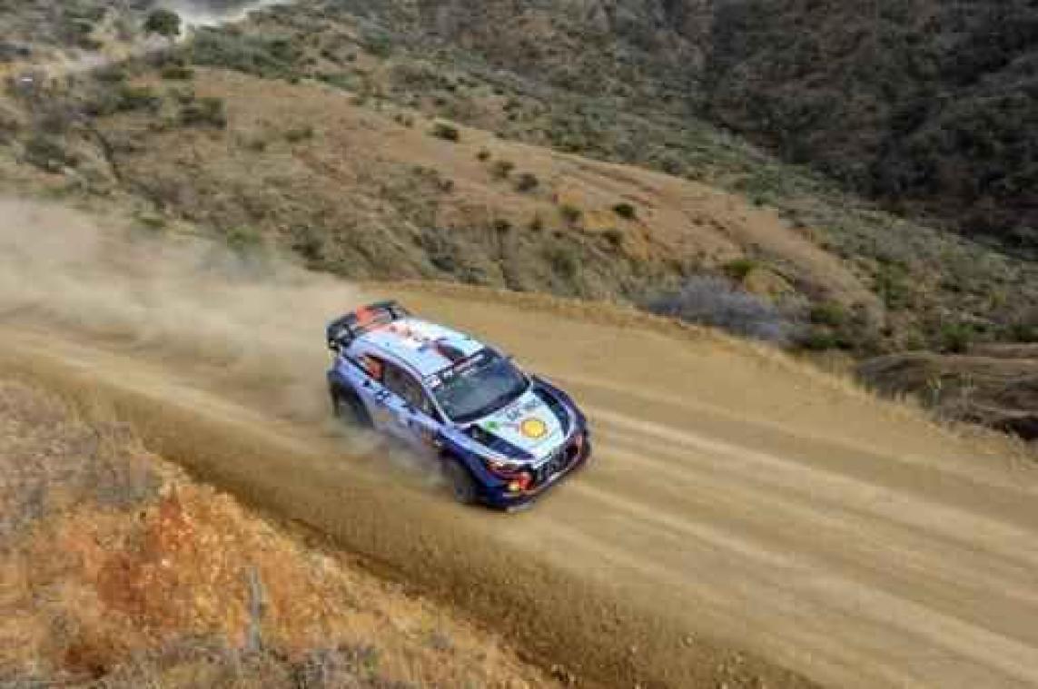 Rally van Mexico - Meeke aan de leiding na tweede dag, Neuville derde