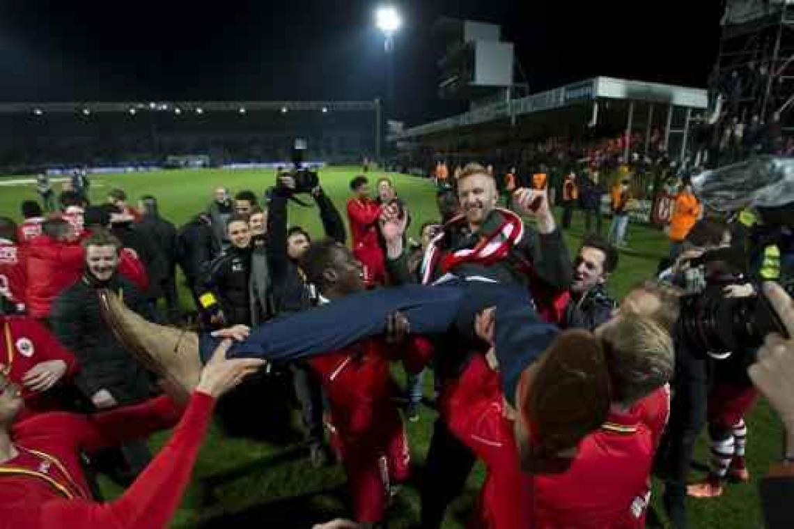 Bosuil viert feest na promotie van Antwerp naar eerste klasse