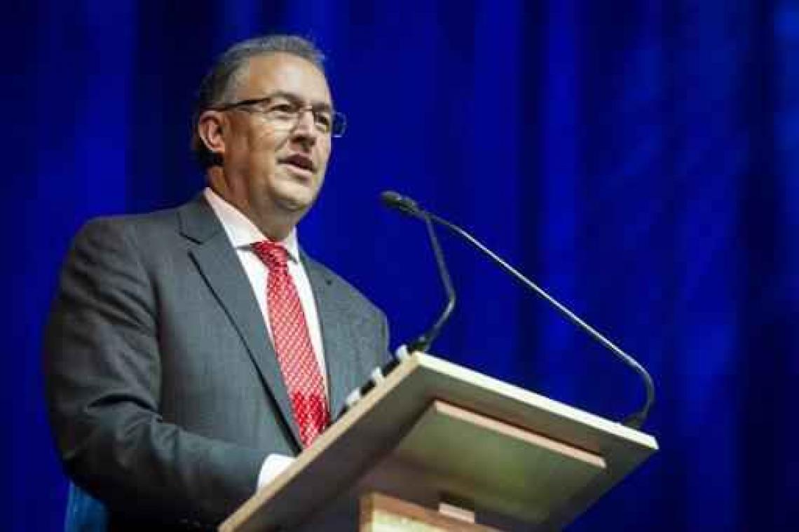 Turkse minister Nederland uitgezet als "ongewenste vreemdeling"